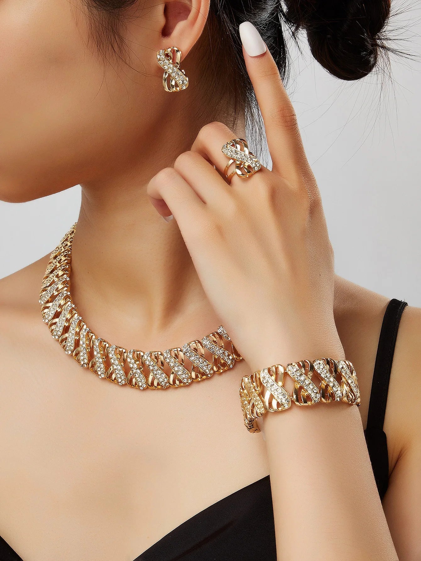 5 Piece Traditional Bridal Jewelry Set 18k Gold Plated Stylish Bow Infinity Design with Rhinestones to match your everyday outfi